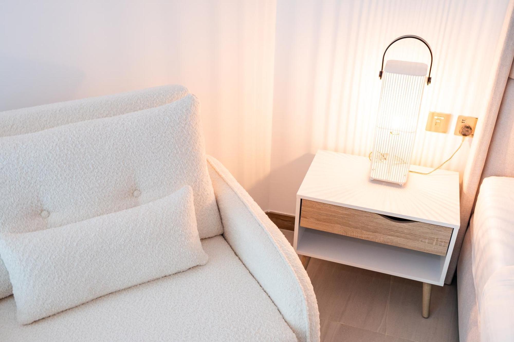 Apartment Sophisticated Escape Missoni Luxury Design Dubai